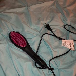 Simply straight brush